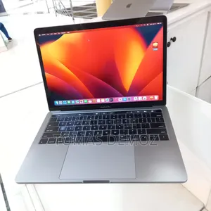 New Laptop Apple MacBook Pro 2017 8GB Intel Core I5 SSD 256GB
