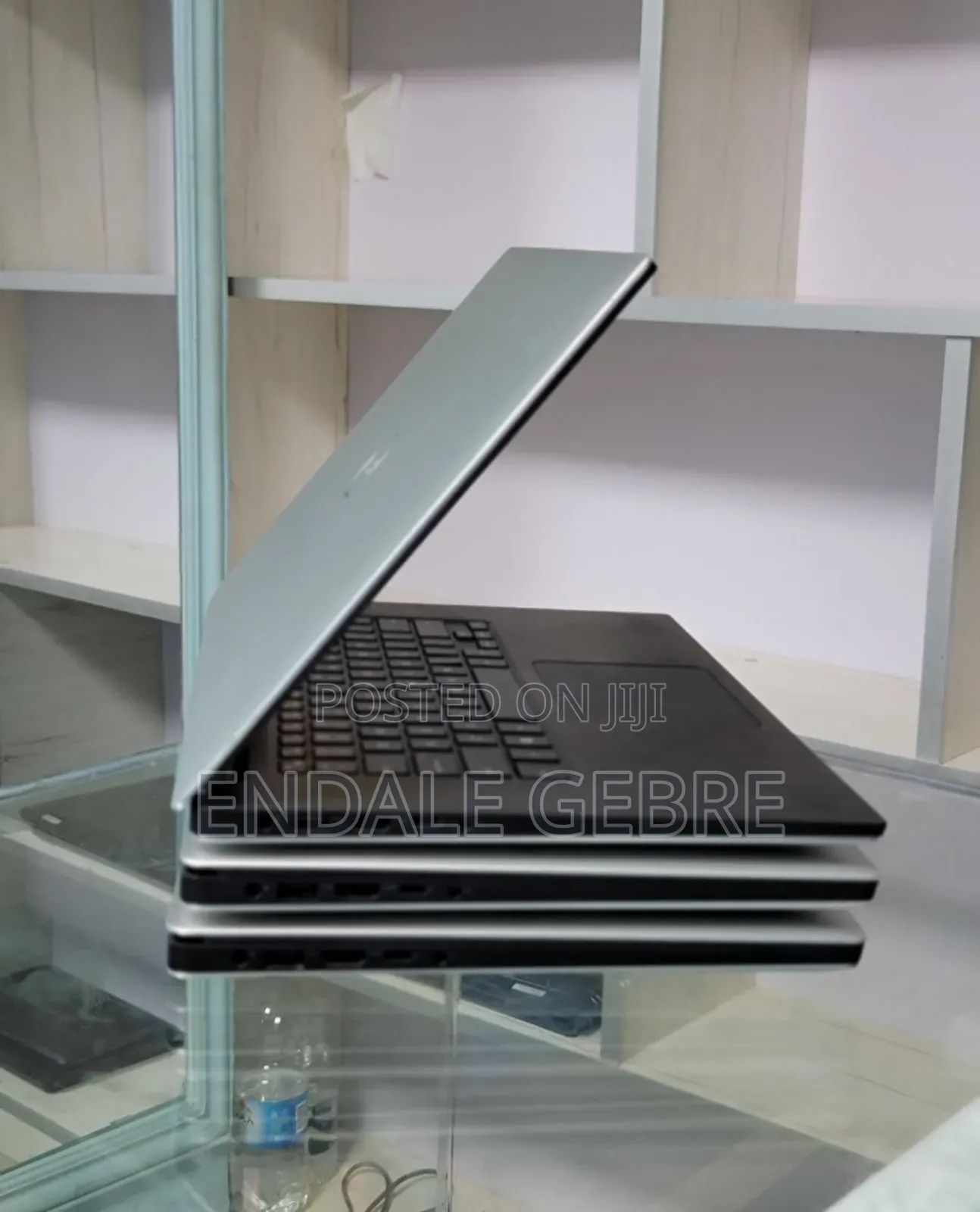 New Laptop Dell Precision 15 3520 32GB Intel Core I7 SSD 512GB