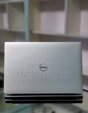 New Laptop Dell Precision 15 3520 32GB Intel Core I7 SSD 512GB