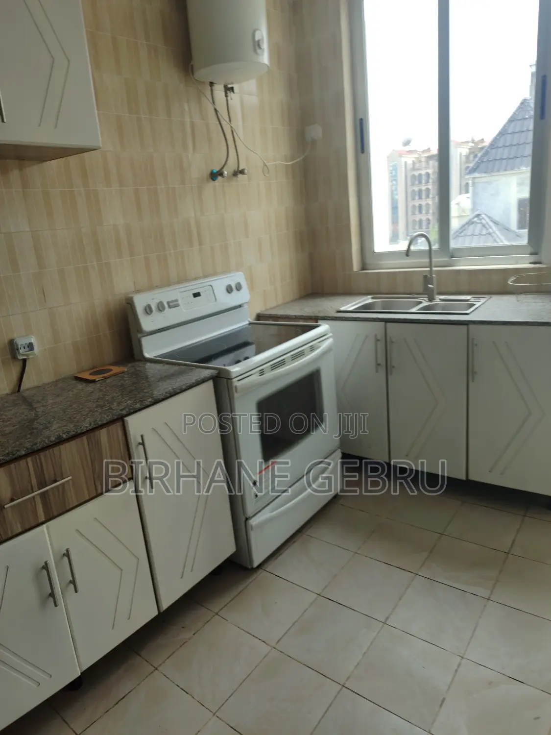 4 Bed Room Luxury Penta House Fernished Guest House Rent