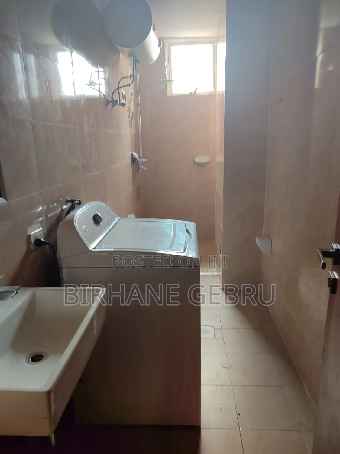 4 Bed Room Luxury Penta House Fernished Guest House Rent