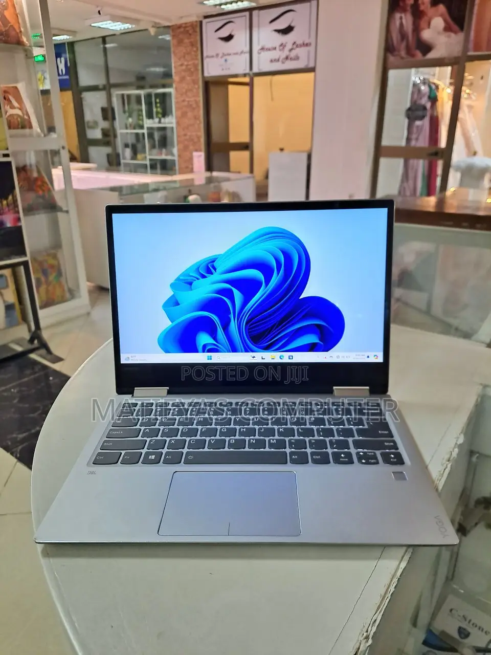 New Laptop Yoga 8GB Intel Core I5 SSD 512GB