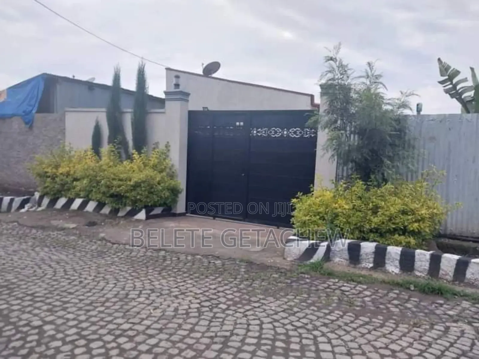 3bdrm House in Goro, L-Shape House, Bole for sale