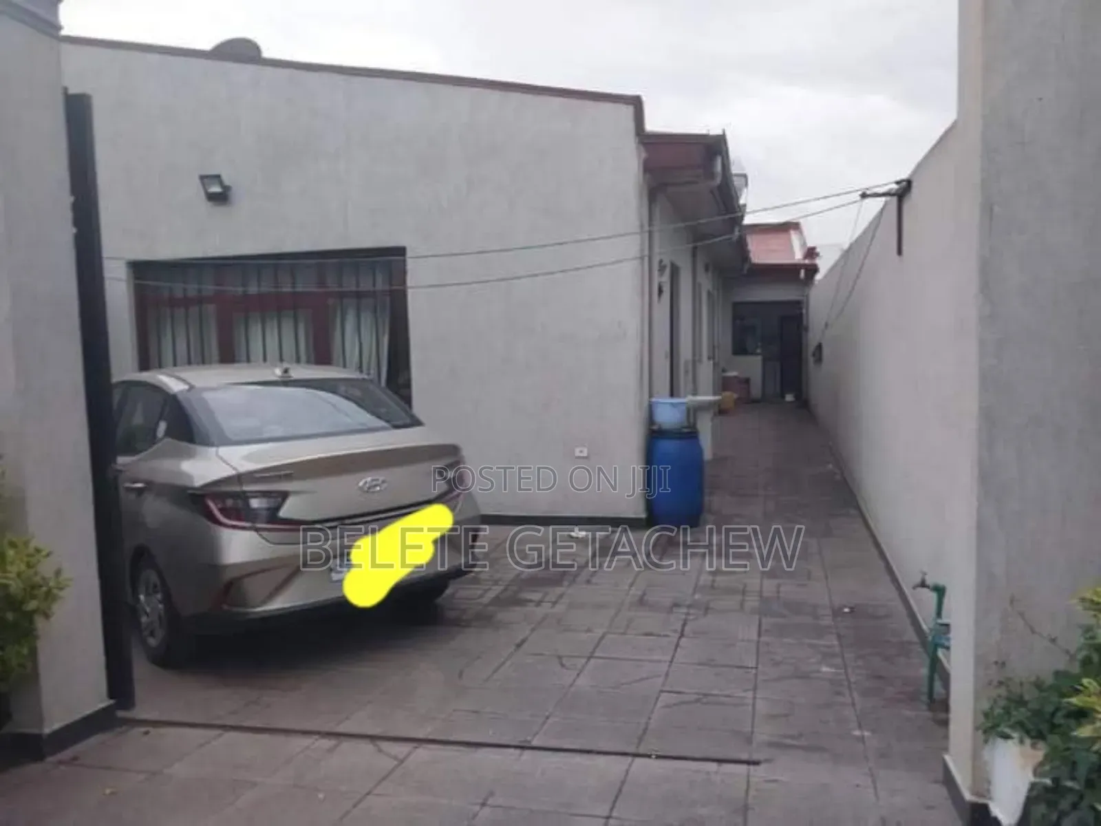 3bdrm House in Goro, L-Shape House, Bole for sale