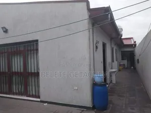 3bdrm House in Goro, L-Shape House, Bole for sale