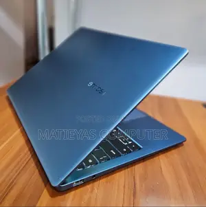 New Laptop 8GB Intel Core I5 SSD 512GB