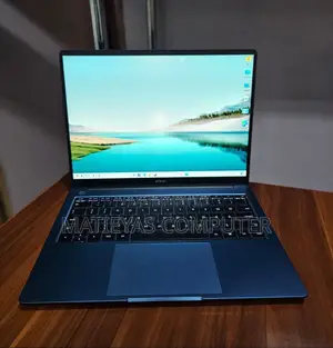 New Laptop 8GB Intel Core I5 SSD 512GB