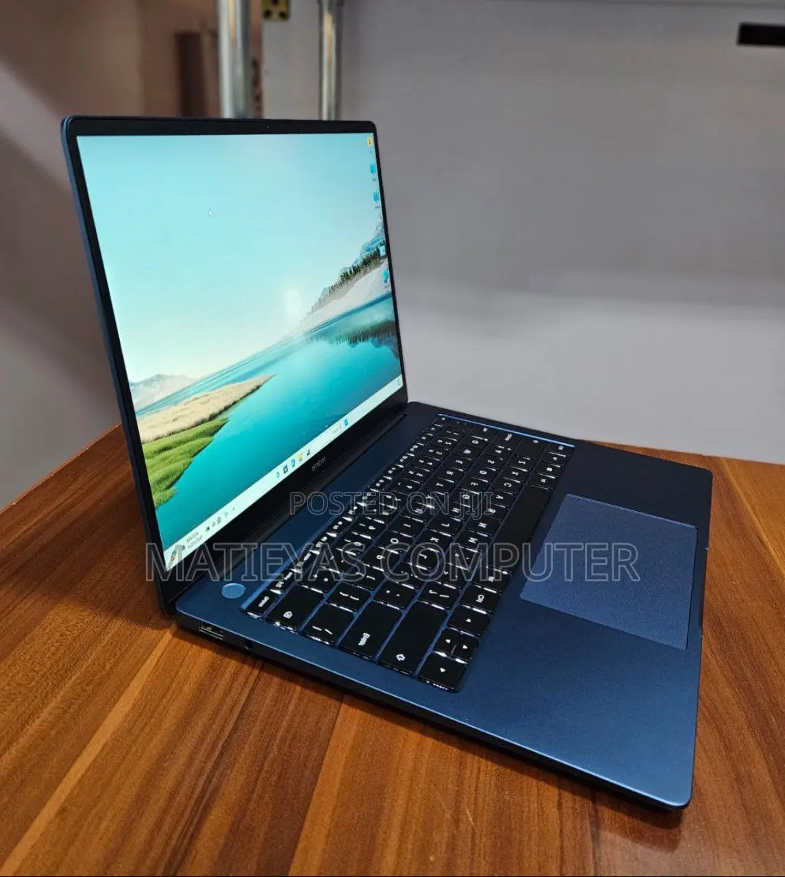 New Laptop 8GB Intel Core I5 SSD 512GB