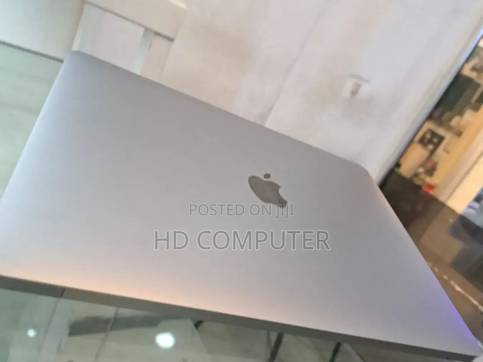 New Laptop Apple MacBook Pro 2019 8GB Intel Core I5 SSD 128GB