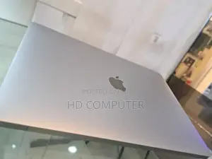 New Laptop Apple MacBook Pro 2019 8GB Intel Core I5 SSD 128GB