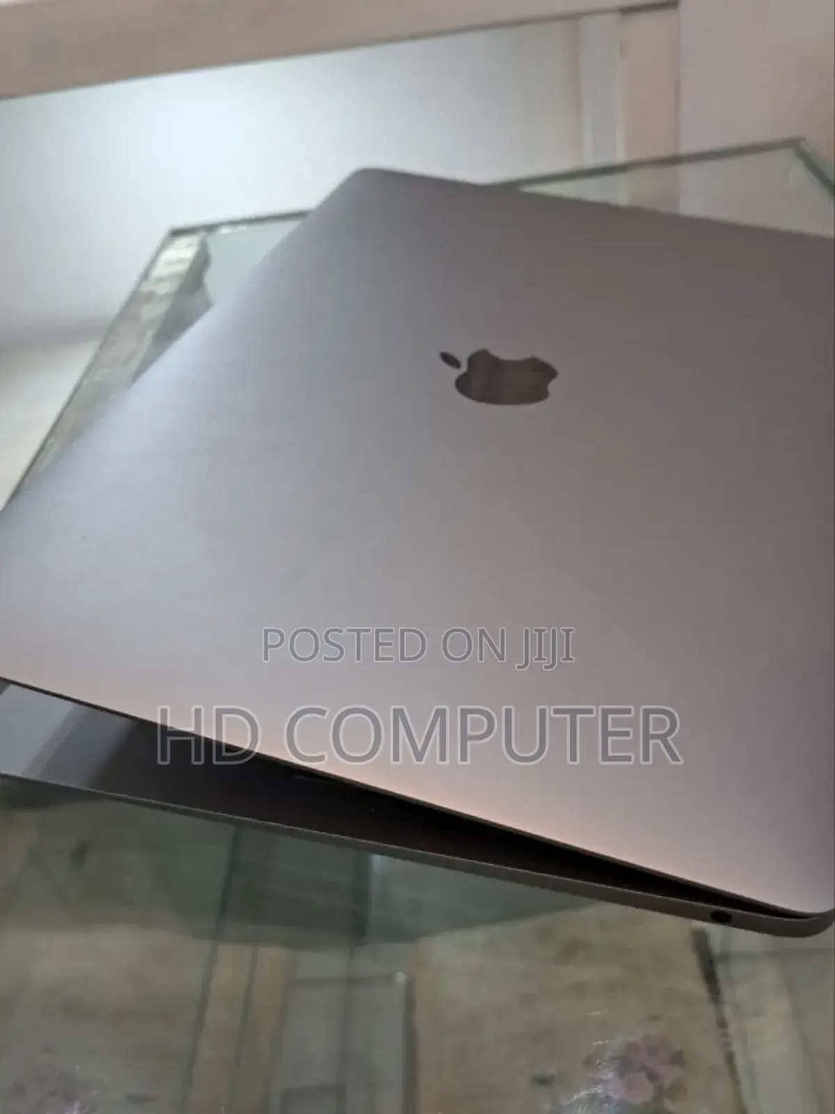 New Laptop Apple MacBook Pro 2019 8GB Intel Core I5 SSD 128GB
