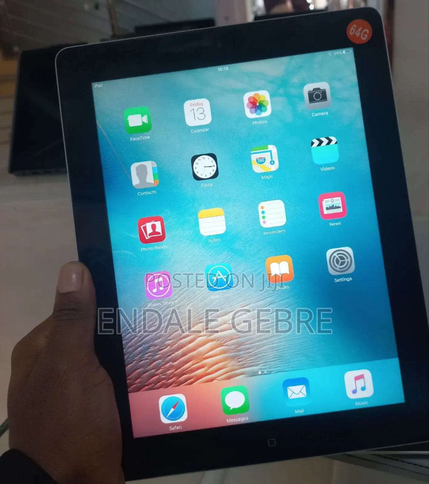 New Apple iPad 2 Wi-Fi 16 GB Gray