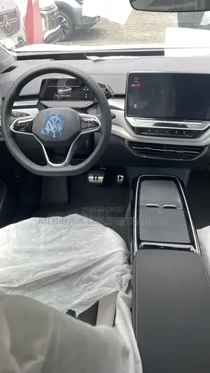 Photo - New Volkswagen ID.6 2024 White