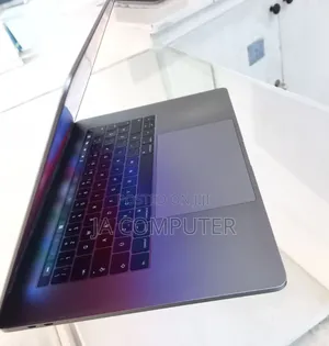New Laptop Apple MacBook Pro 2016 16GB Intel Core I7 SSD 512GB
