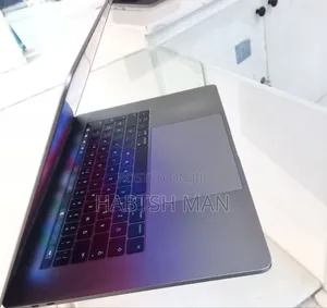 New Laptop Apple MacBook Pro 2016 16GB Intel Core I7 SSD 512GB
