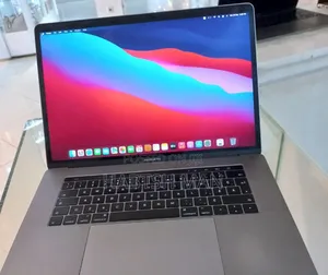 New Laptop Apple MacBook Pro 2016 16GB Intel Core I7 SSD 512GB