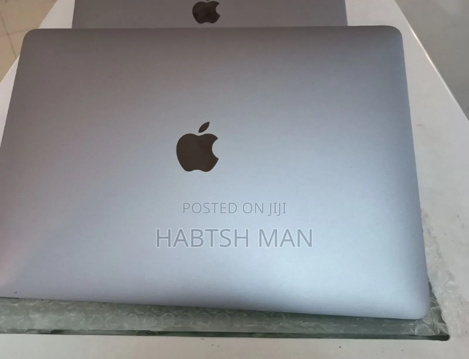 New Laptop Apple MacBook Pro 2017 8GB Intel Core I5 SSD 256GB