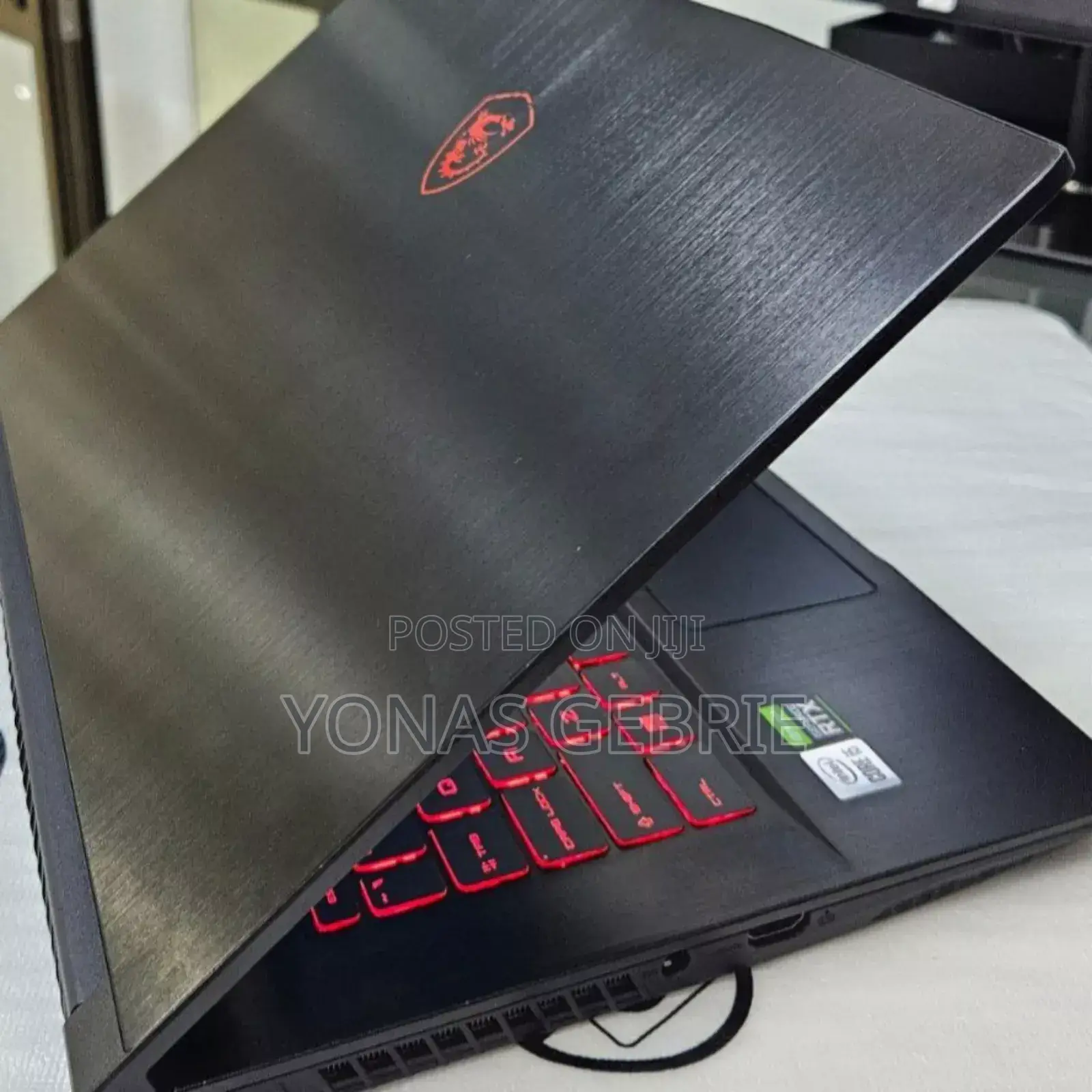 New Laptop MSI MSI Sword 17 16GB Intel Core i5 SSD 512GB