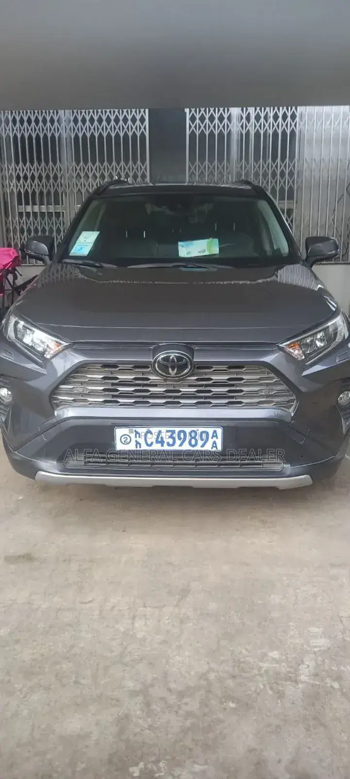 Toyota RAV4 2022 Gray