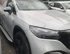 Photo - New Mercedes-Benz EQE 2023 Gray