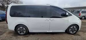 Photo - New Hyundai Starex 2022 White