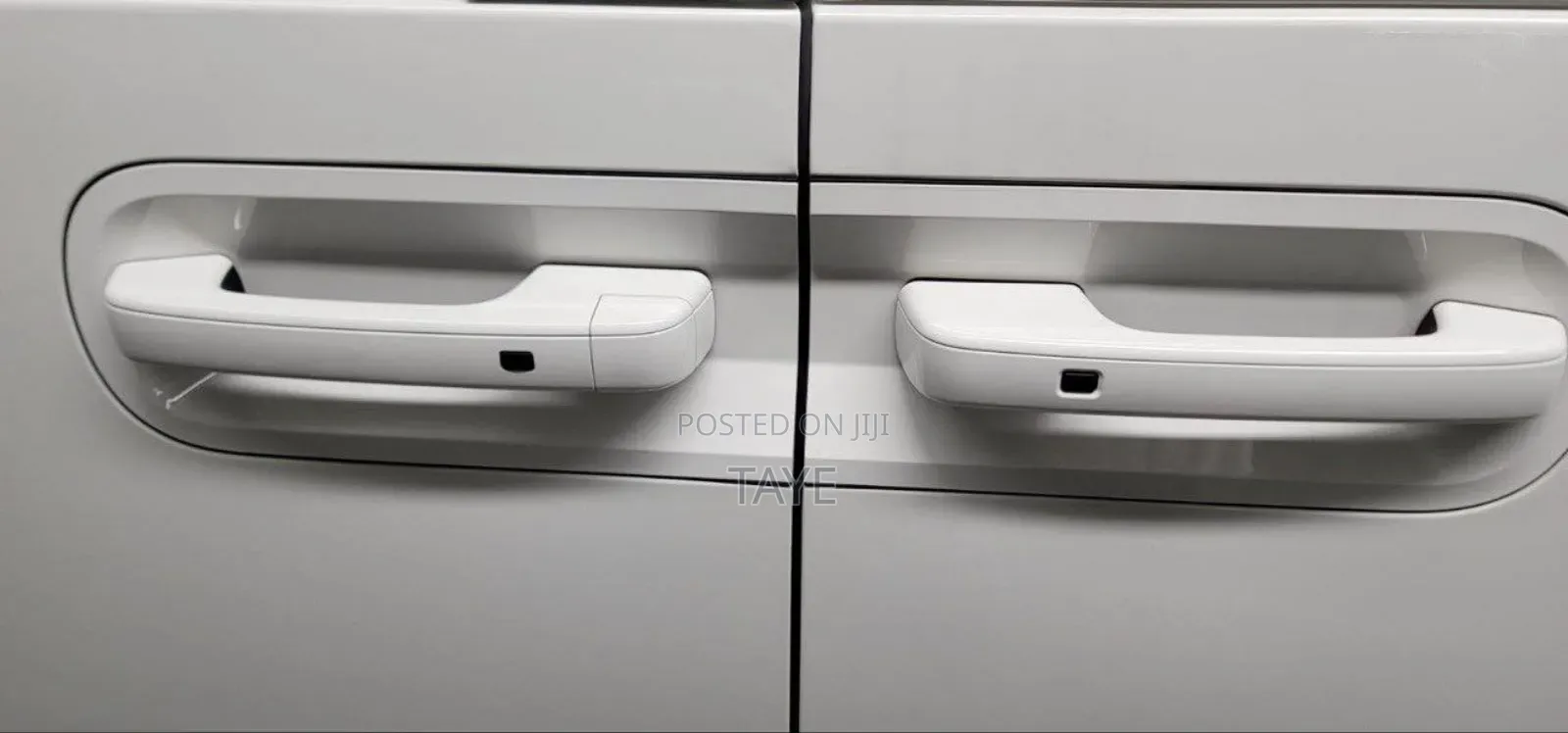 New Hyundai Starex 2022 White