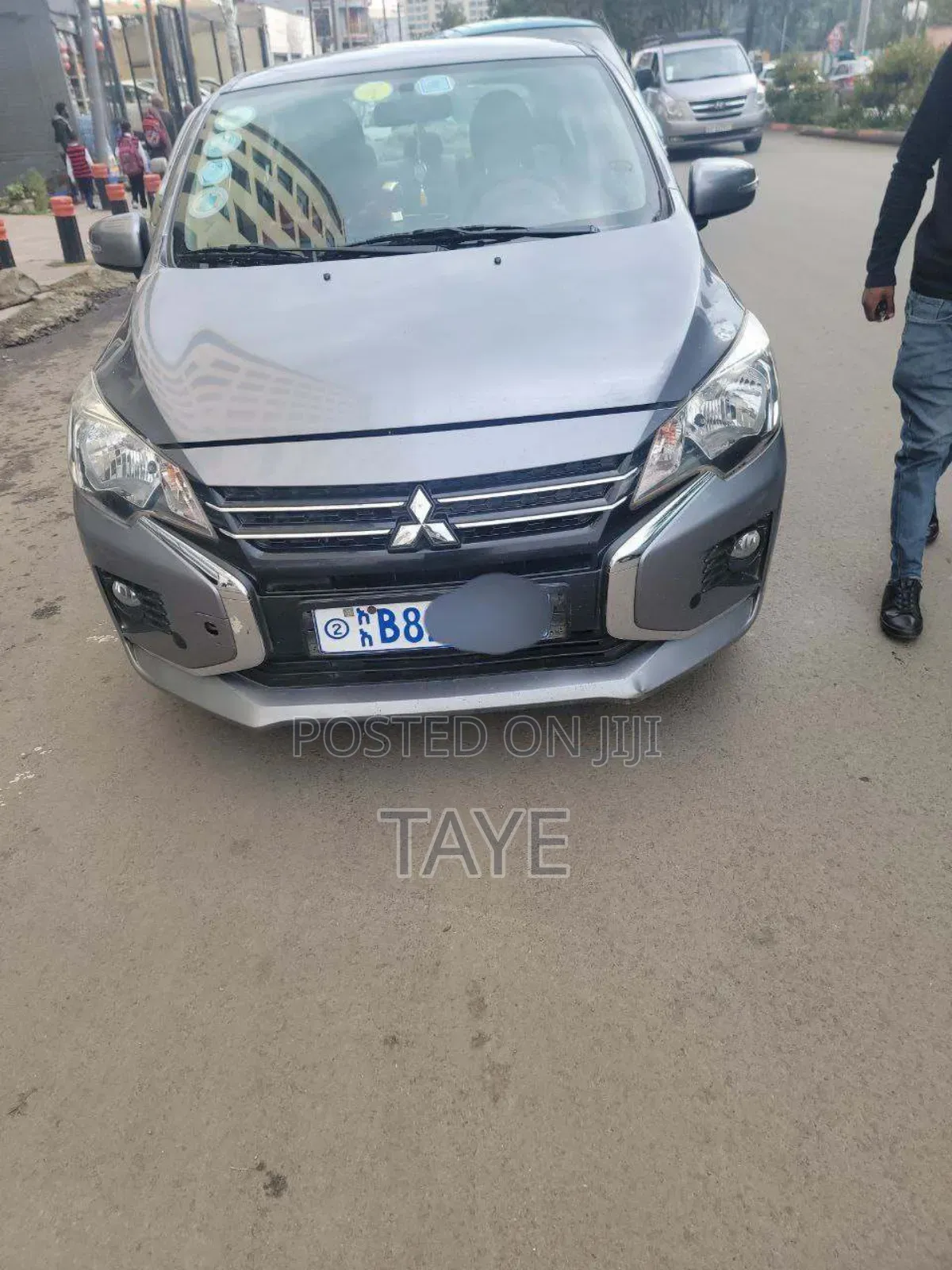 Mitsubishi Attrage 2021 Silver