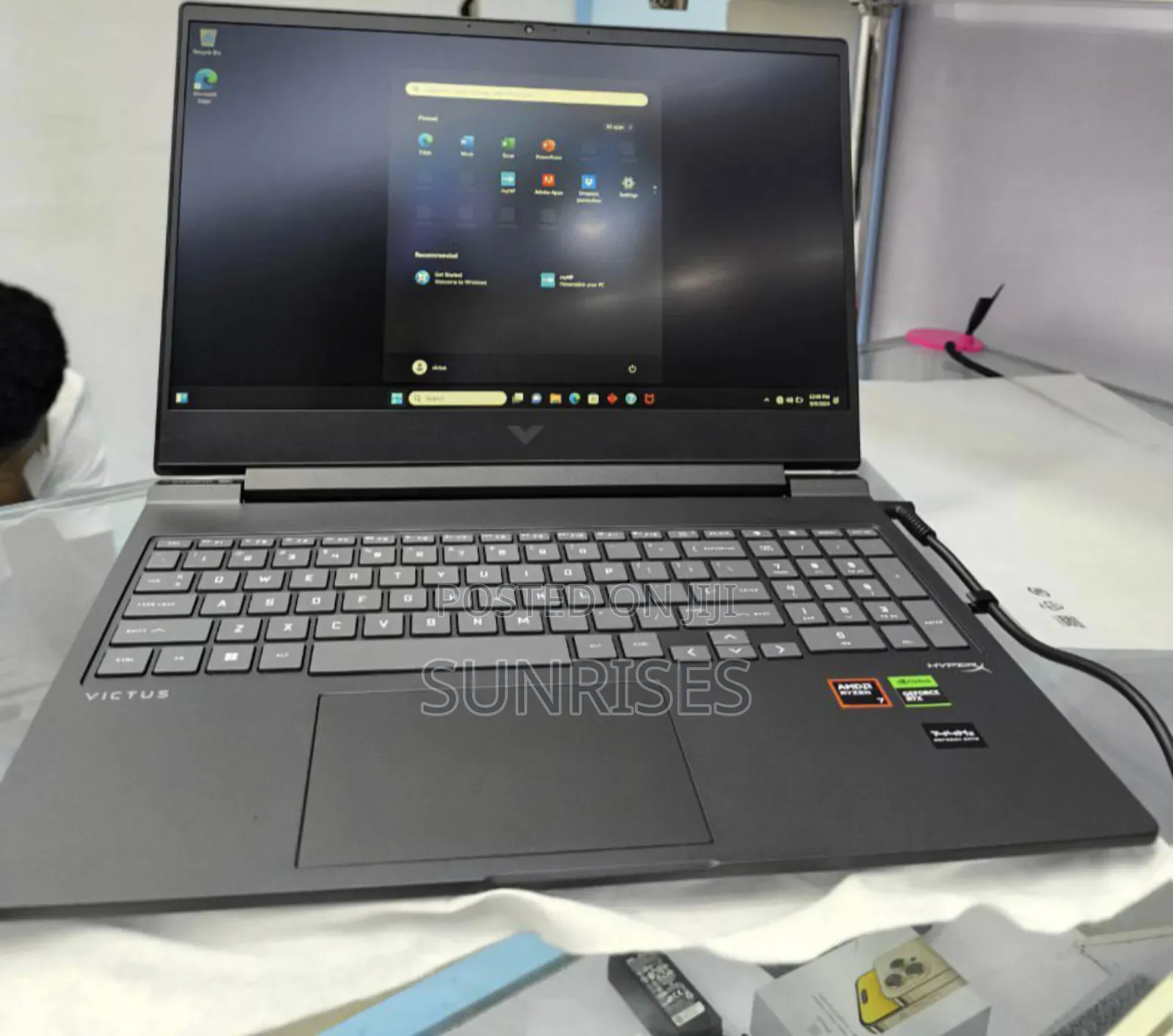 New Laptop HP Victus 16 16GB AMD Ryzen 7 SSHD (Hybrid) 512GB