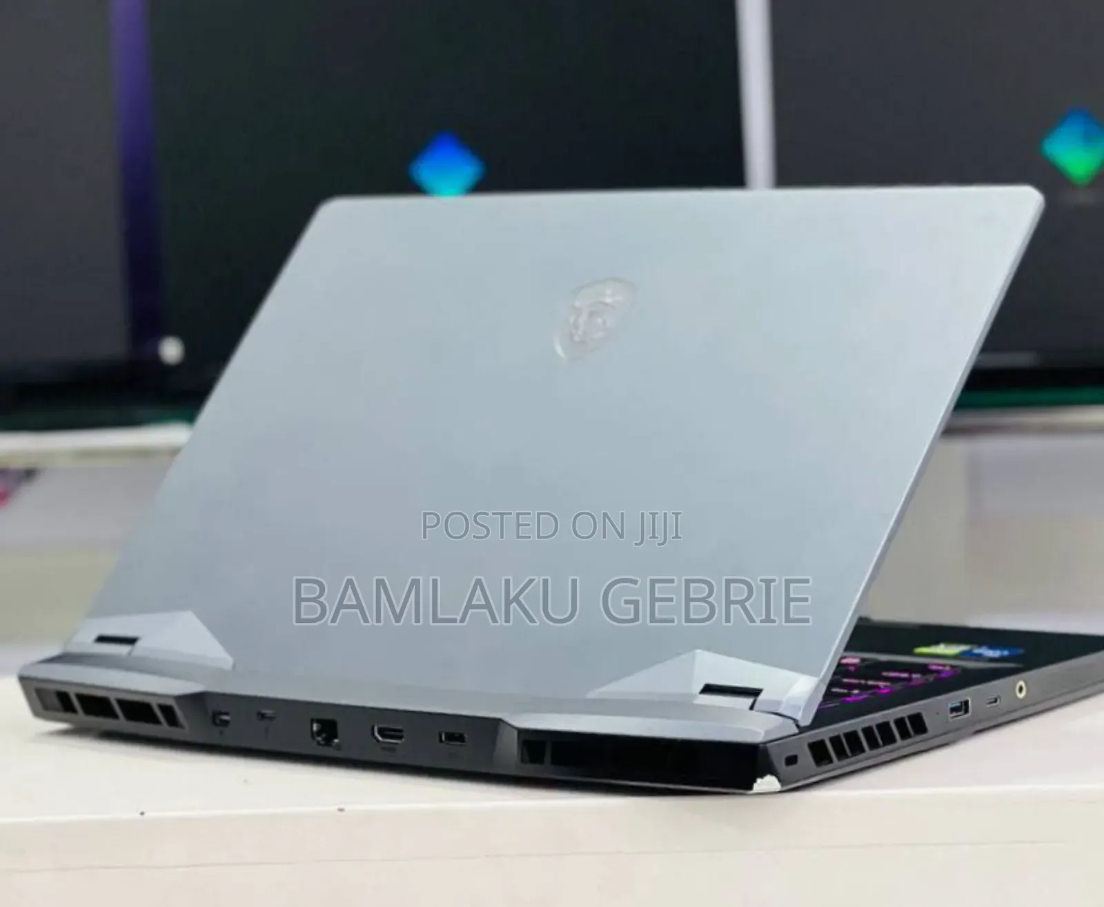 New Laptop MSI Raider GE76 12UGS 16GB Intel Core I7 SSD 1T