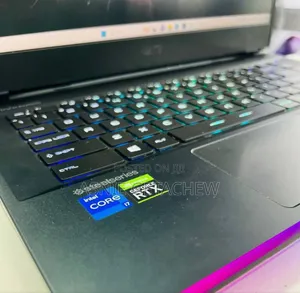 New Laptop MSI GE75 Raider 11UH 16GB Intel Core I7 SSD 1T