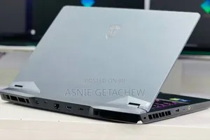 New Laptop MSI GE75 Raider 11UH 16GB Intel Core I7 SSD 1T