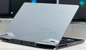 New Laptop MSI Raider GE76 12UGS 16GB Intel Core I7 SSD 1T