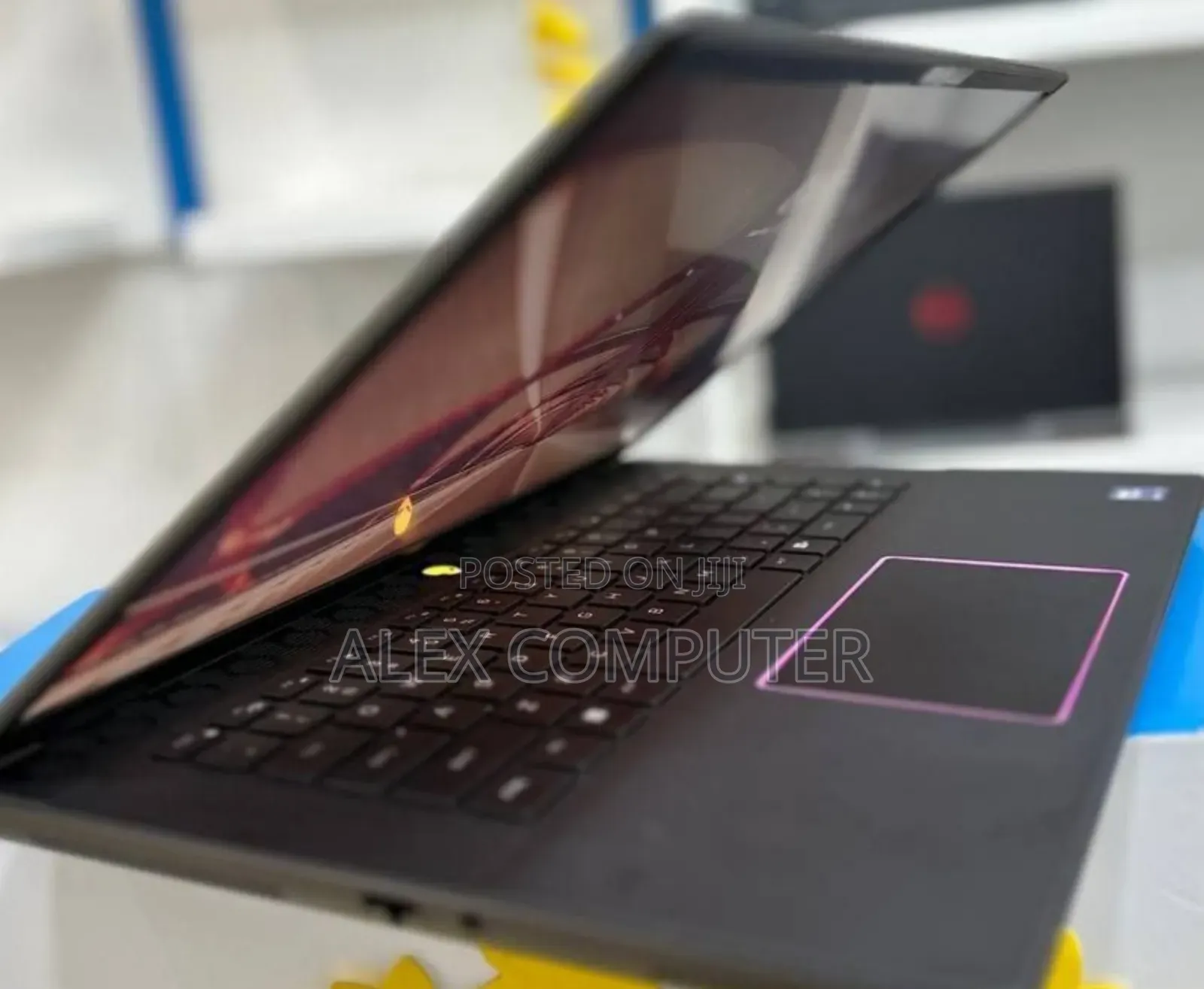 New Laptop Alienware M17x R2 16GB Intel Core I7 SSD 1T