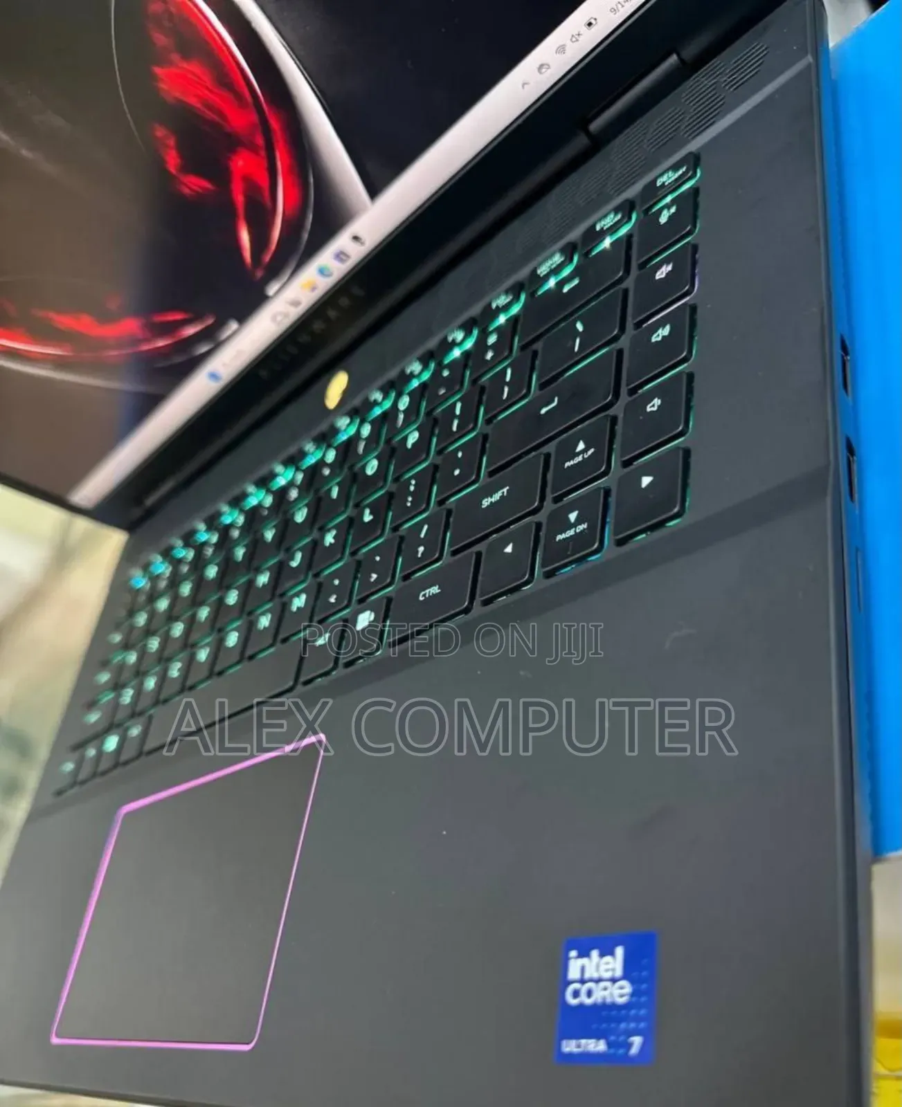 New Laptop Alienware M17x R2 16GB Intel Core I7 SSD 1T