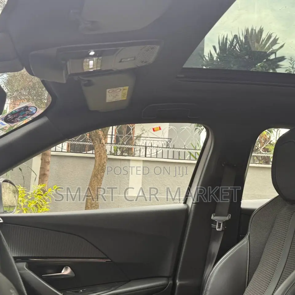 Peugeot 2008 2022 White