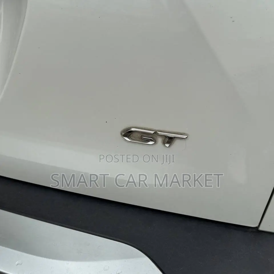 Peugeot 2008 2022 White