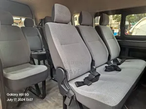 Toyota HiAce 2016 White