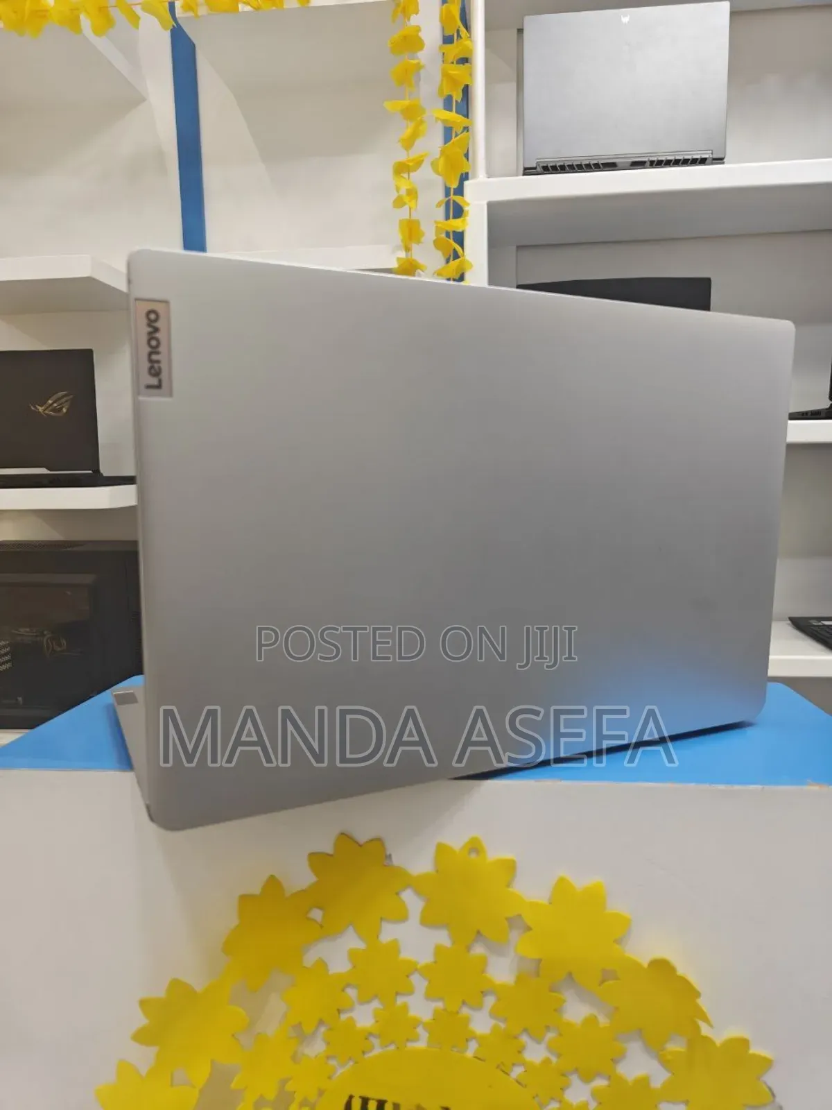 New Laptop Lenovo 8GB AMD Ryzen 7 SSD 512GB
