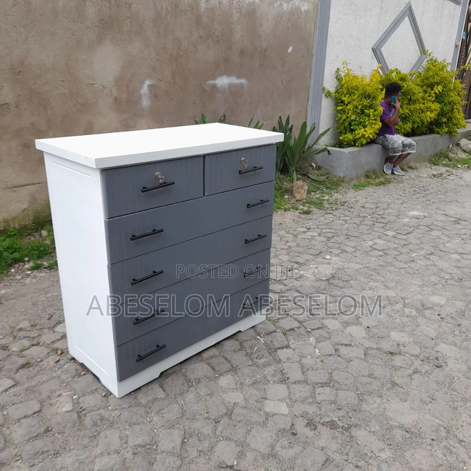 የልብስ መደርደሪያ