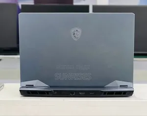 New Laptop MSI Raider GE76 12UGS 16GB Intel Core I7 SSD 1T