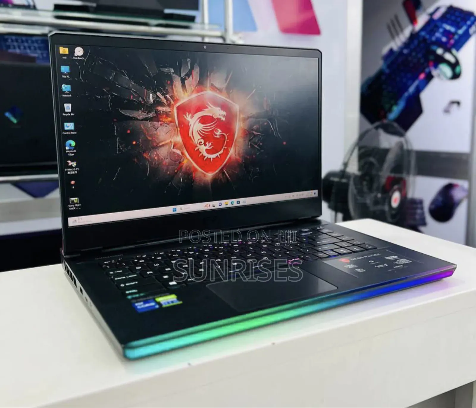 New Laptop MSI Raider GE76 12UGS 16GB Intel Core I7 SSD 1T