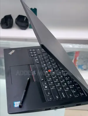 New Laptop Lenovo ThinkPad Yoga 8GB Intel Core I5 SSD 512GB