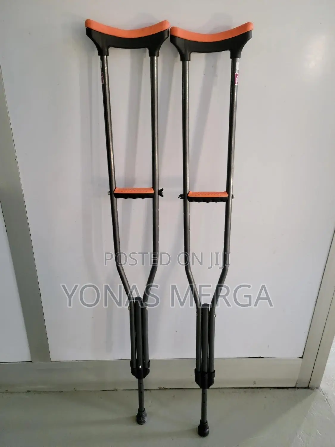 New 2pair Crutches፱፨Crunch፸,Cranch፯፹crutches\፬crutches