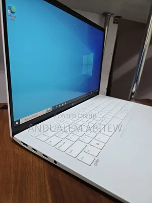 New Laptop LG Gram 15.6 16GB Intel Core I5 SSD 256GB