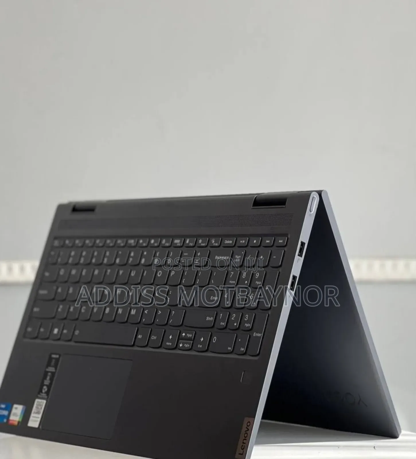 New Laptop Lenovo ThinkPad Yoga 370 8GB Intel Core I5 SSD 512GB