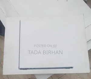 New Laptop Apple MacBook Air 2024 M3 15-Inch 8GB Apple M3 SSD 512GB