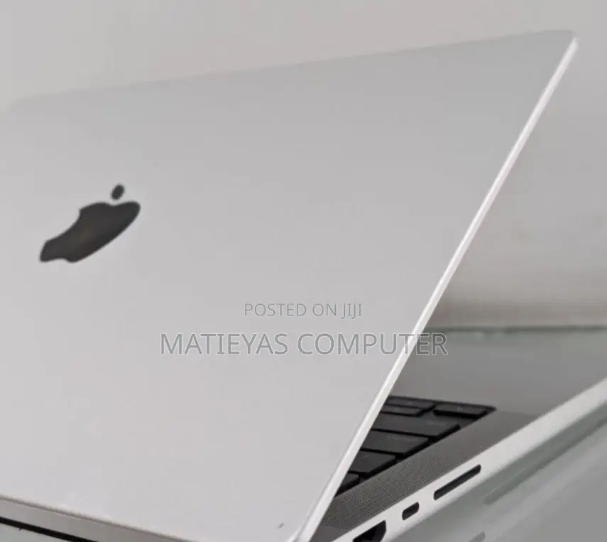 New Laptop Apple MacBook Pro M1 16GB Apple M1 Max SSD 512GB