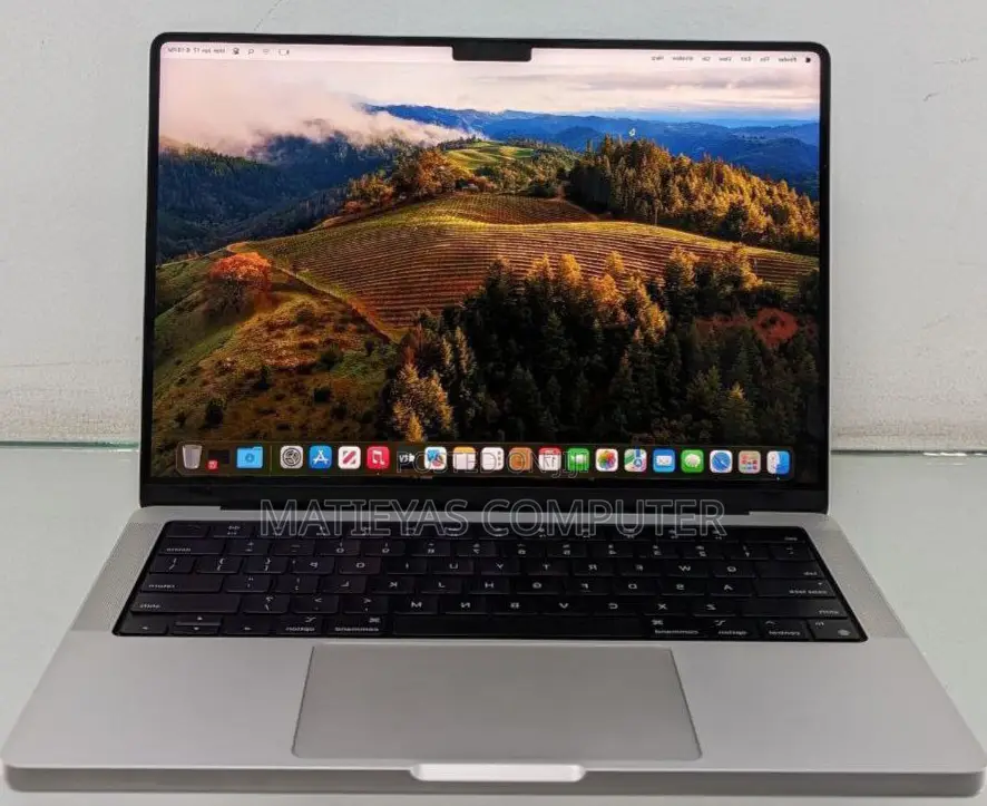 New Laptop Apple MacBook Pro M1 16GB Apple M1 Max SSD 512GB
