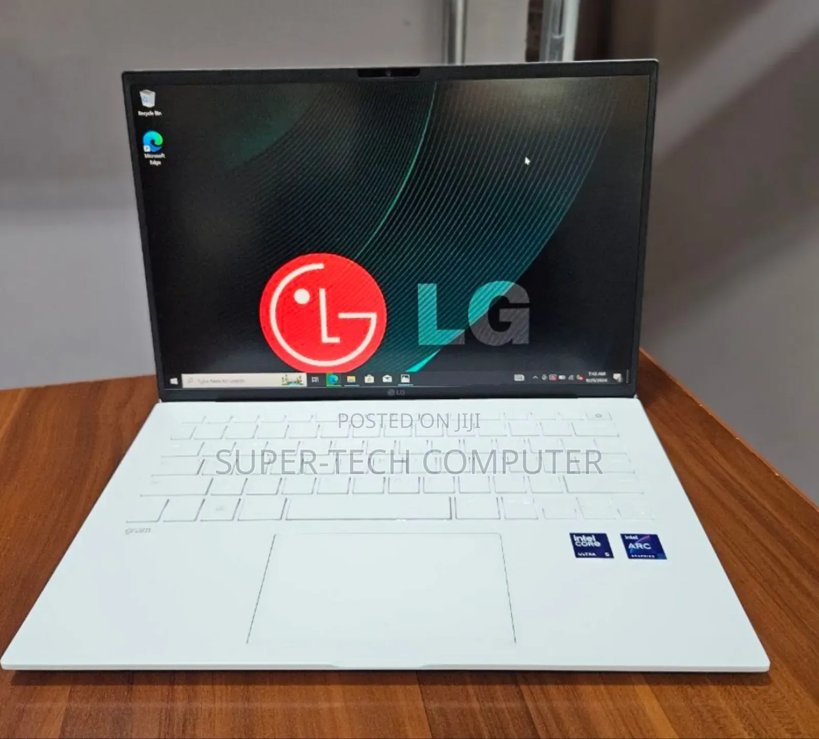 New Laptop LG Gram 14 16GB Intel Core Ultra 5 SSD 256GB