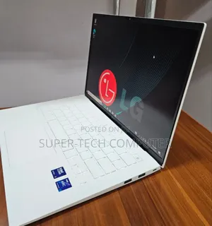 New Laptop LG Gram 14 16GB Intel Core Ultra 5 SSD 256GB